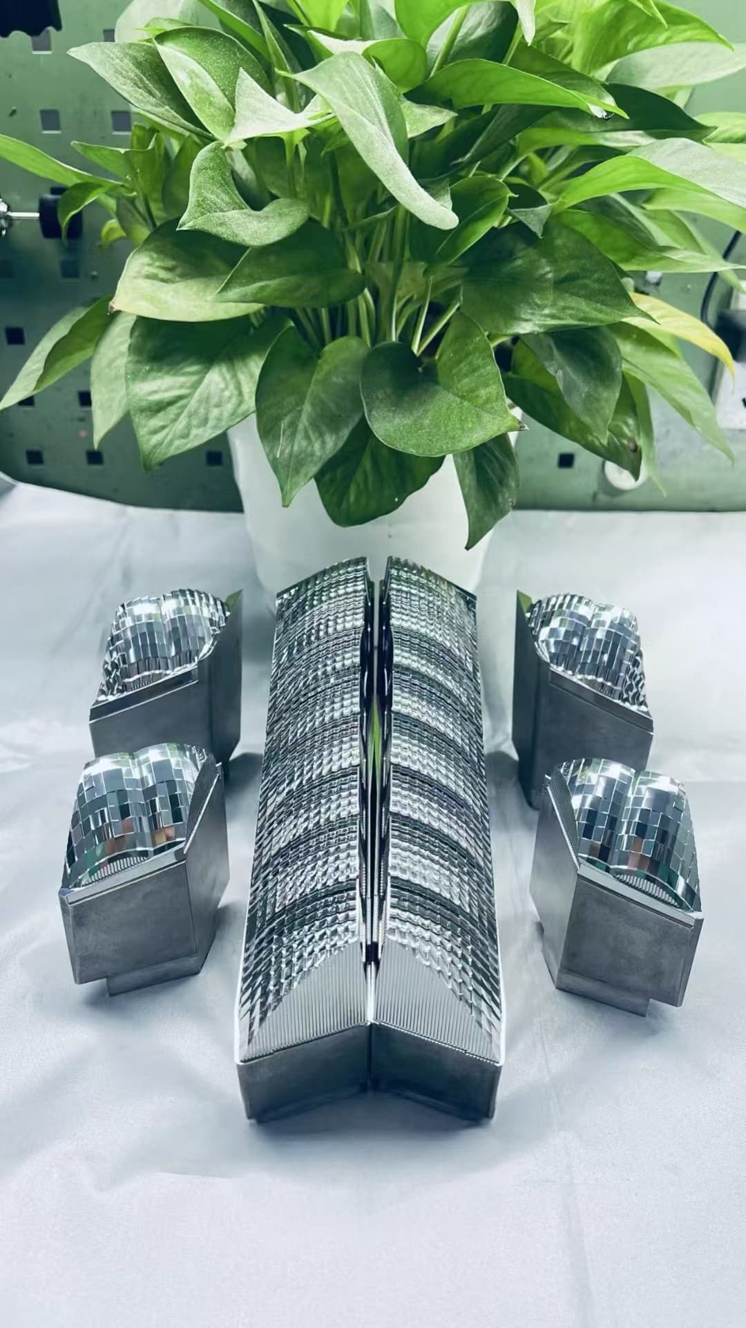 Details of Automotive Headlamp Mold Making